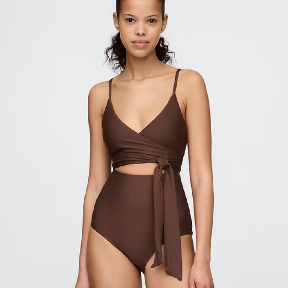 Chic Black Wrap Swimsuit Sz S